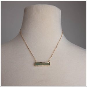 Green pendant necklace